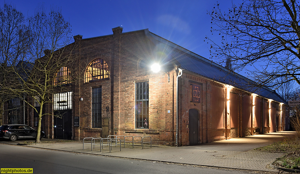 Berlin Wilhelmsruh. Rammsteinstore. Erbaut 1907 als Blechwalzwerk für die Bergmann Elektrizitätswerke. Ab 1949 VEB Bergmann-Borsig. Hertzstrasse 63b