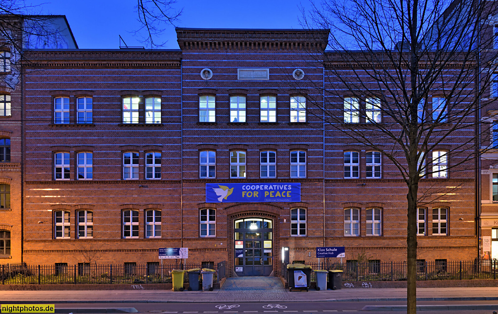 Berlin Prenzlauer Berg. Klax Privatschule in der Bremer Höhe eG. Erbaut 1858 als Altenheim. Ausbau 1870-1913 zur Wohnsiedlung. Seit 2000 Genossenschaft. Schönhauser Allee 59