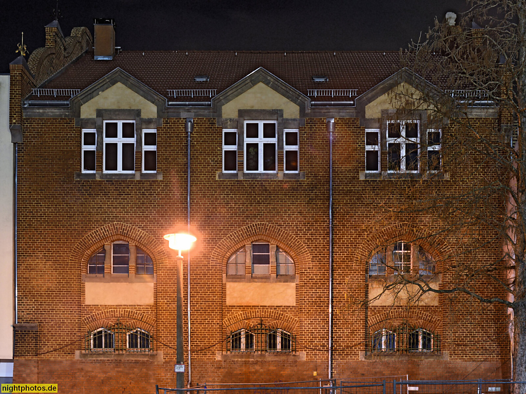 Berlin Prenzlauer Berg. Ehemaliges Wirtschaftsgebäude der Groterjahn-Brauerei. Erbaut 1896-1897 von Ernst Jacob. Klinker. Ziegelfassade