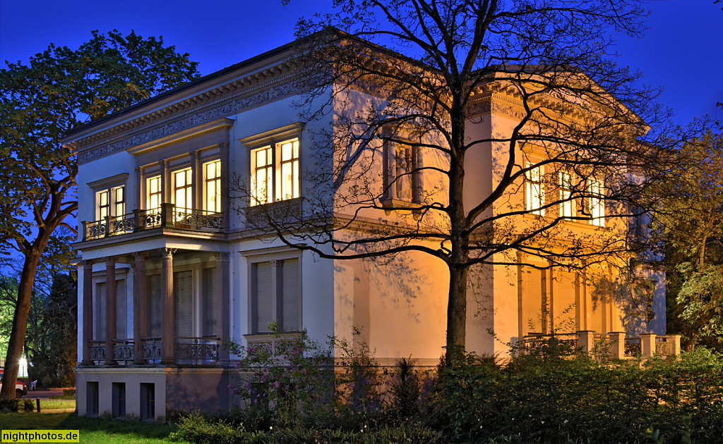 Berlin Charlottenburg. Standesamt. Villa Kogge neoklassizistisch erbaut 1864-1866 für Holzhändler Carl Albert Friedrich Kogge. Alt-Lietzow 28