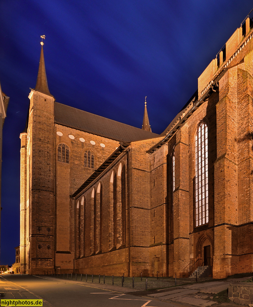 Wismar. St. Georgen. Erbaut 1295-1594 als Kirche der Landesherren und Handwerker. Spätgotische Basilika
