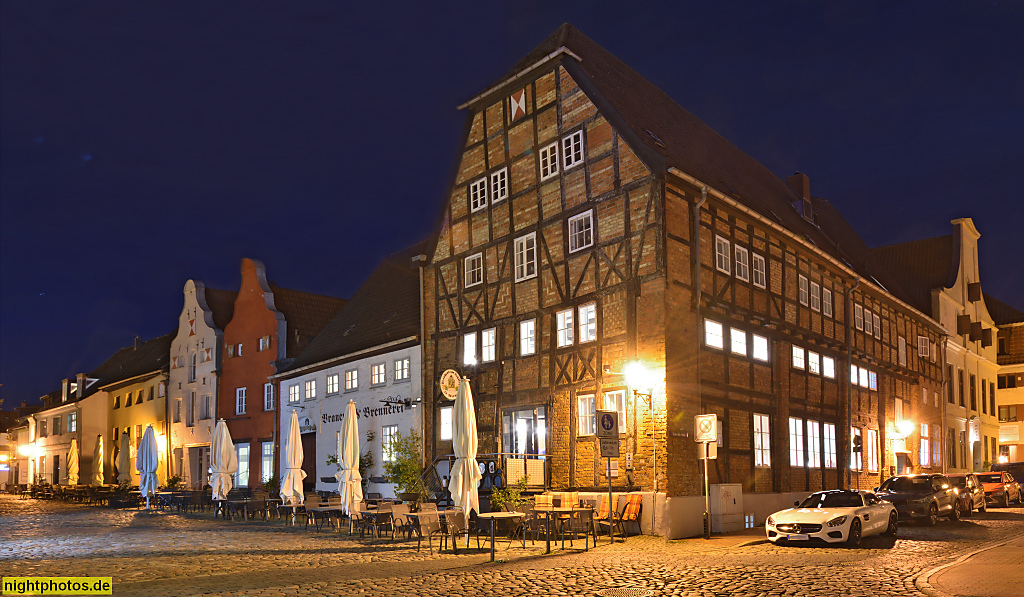 Wismar. Brauhaus Am Lohberg. Brauerei und Brennerei. Fachwerkhaus erbaut 1452 für Brauherrn Hinricus Noyte. Saniert 1994-1995 für Herbert Wenzel. Kleine Hohe Strasse 15