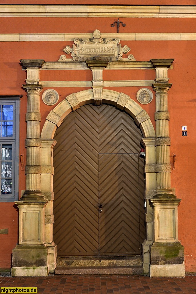 Wismar. Stadtgeschichtliches Museum im Schabbellhaus. Frührenaissance. Erbaut 1569-1571 von Philipp Brandin für Hinrich Schabbell als Wohn- und Geschäftshaus. Schweinsbrücke 8