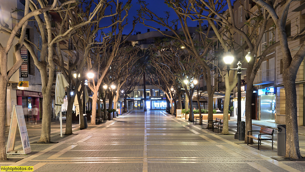 Sant Feliu de Guixols. La Rambla