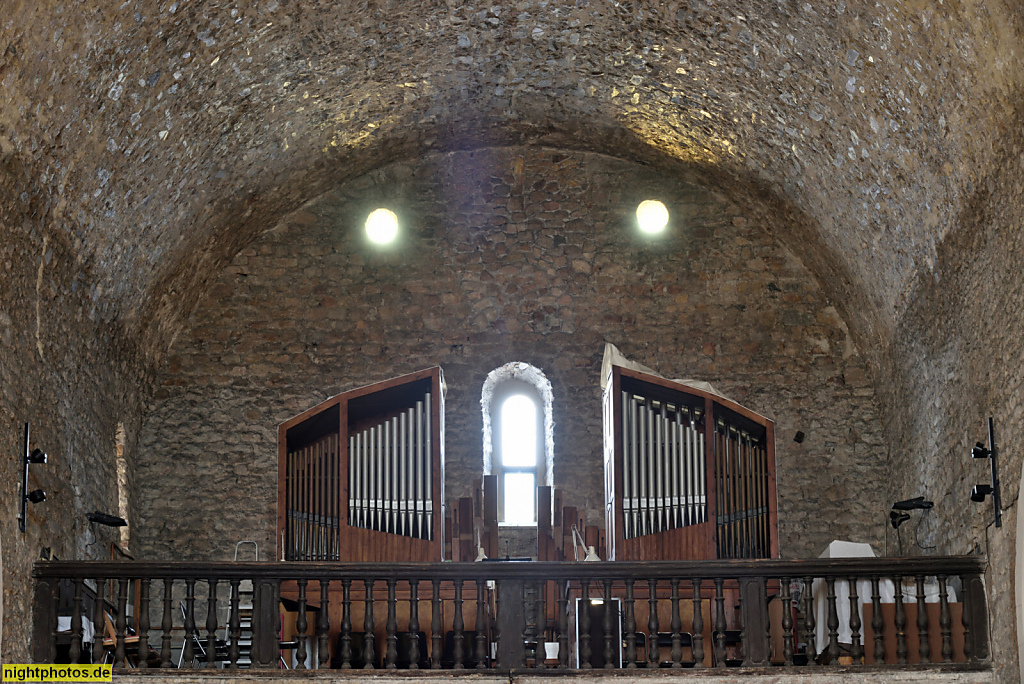 Sant Feliu de Guixols. Monasterio de San Felíu de Guixols erbaut als Benediktinerkloster im 10. Jahrhundert. Parròquia de la Mare de Déu dels Àngels. Orgelempore