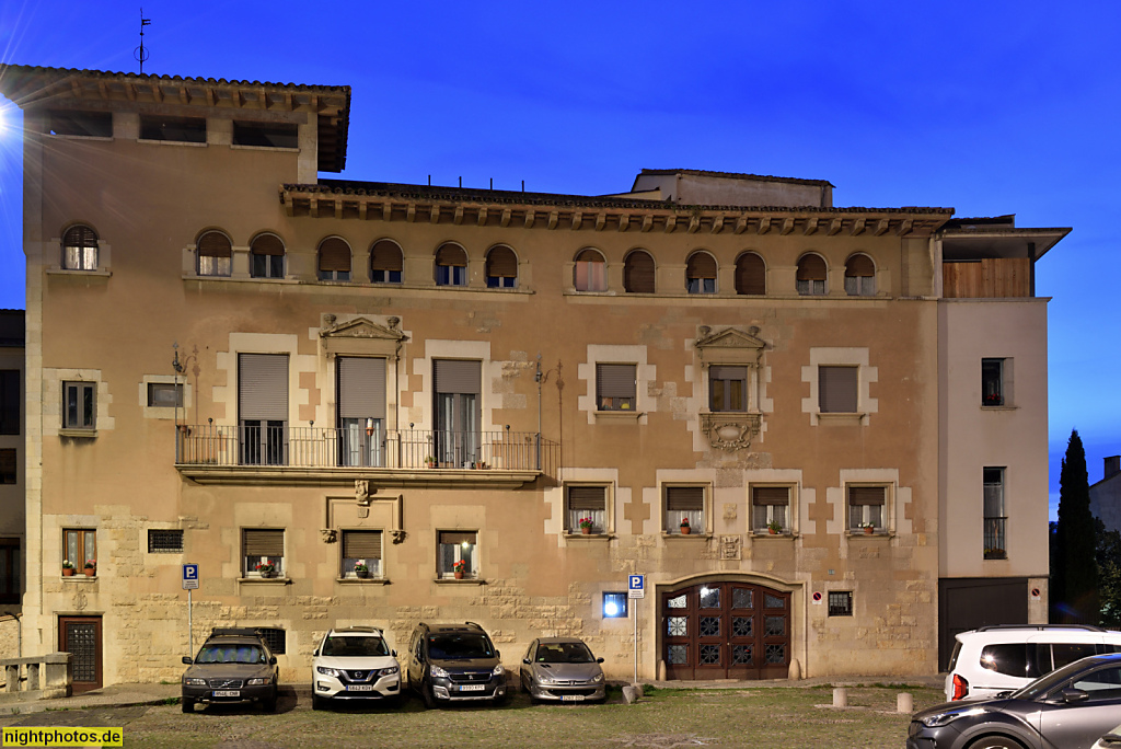 Girona. Altstadt. Officina Municipal de habitatge. Placa de Sant Feliu
