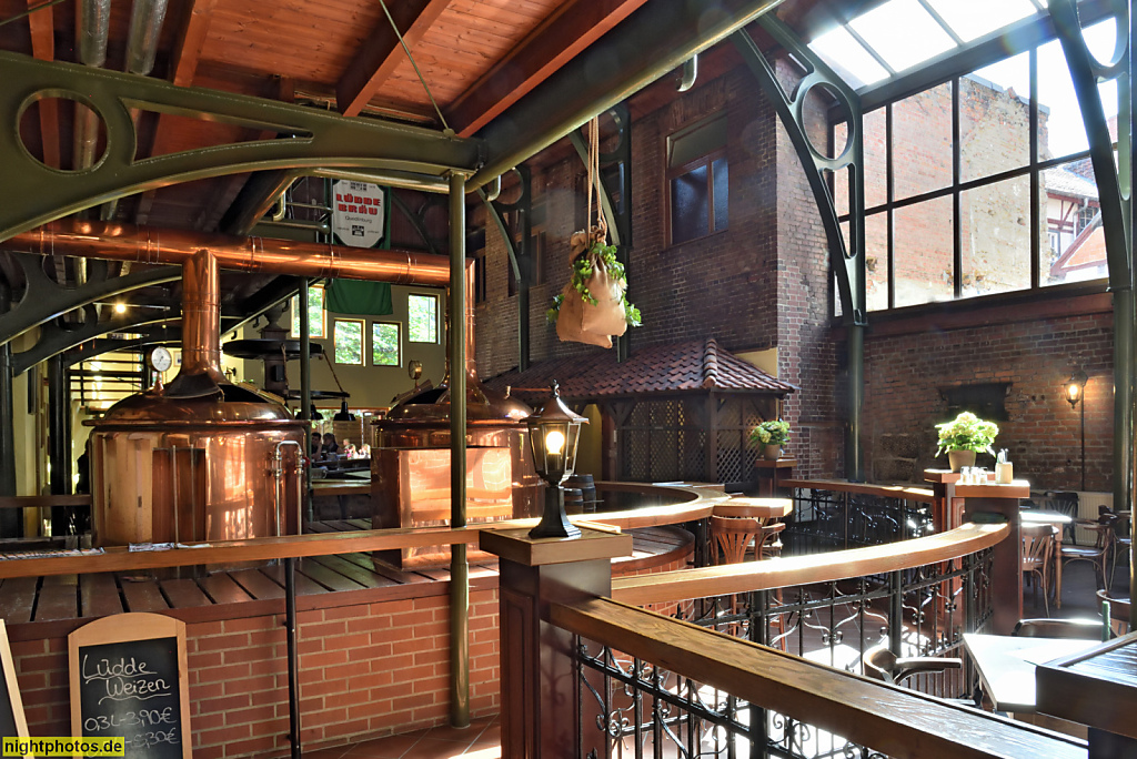 Quedlinburg. Brauhaus Lüdde. Erbaut 1876 für Carl-Friedrich Lüdde. Brauerei bis 1966. Umbau und Wiedereröffnung nach der Wende als Braugasthaus. Sudwerk. Blasiistrasse 14