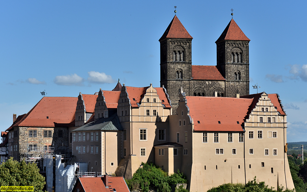 Quedlinburg Schloss. Burgberg mit Stift gegründet 936-937 als Chorfrauenstift. Aufgelöst 1802. Stiftskirche St. Servatius erbaut 997-1021. Schlossberg 1