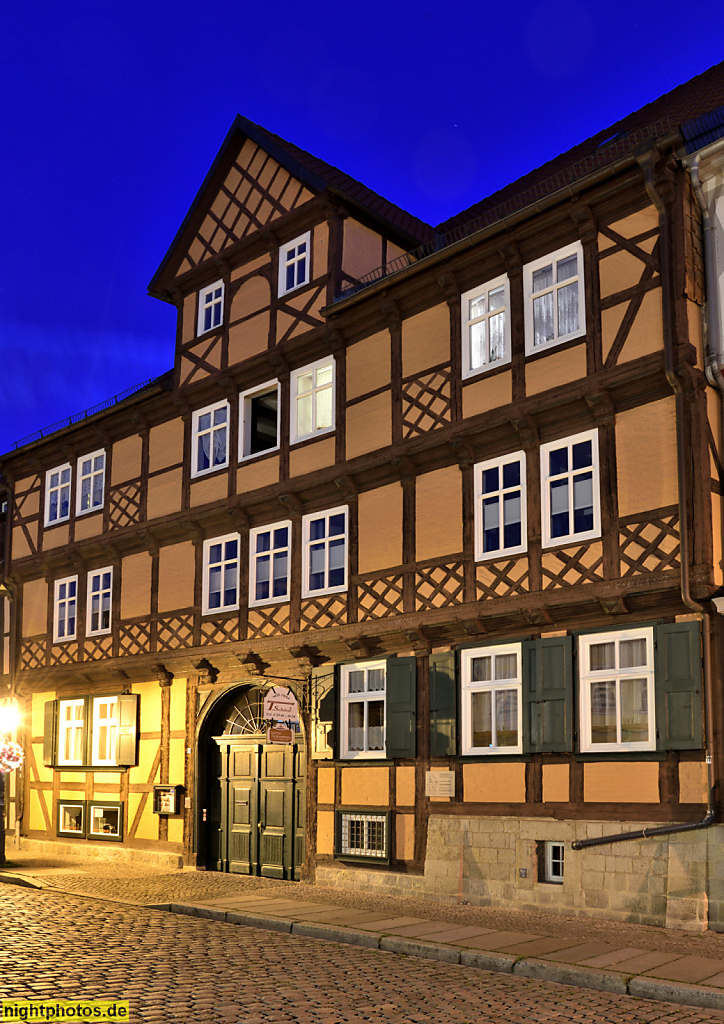 Quedlinburg. Ferienwohnungen. Als Kaufmannshaus erbaut 1693 von Zimmermeister Gabriel Rühle in Fachwerk. Pölkenstrasse19 am Neustädter Markt