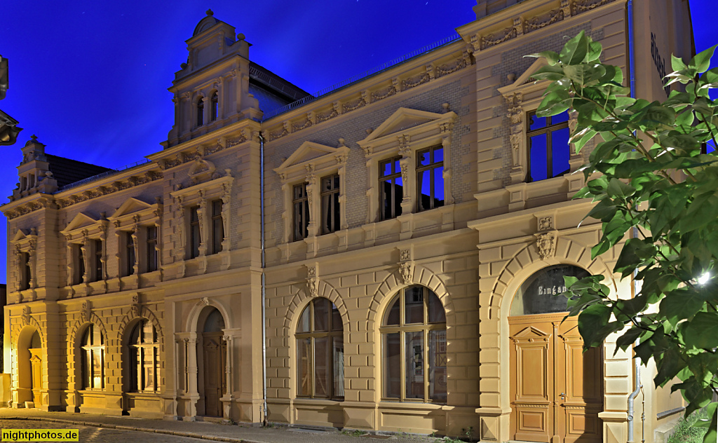 Quedlinburg. Kaiserhof. Erbaut 1894-1896 von R. Rehbaum und Timpe. Palais der Renaissance. Gastronomie und Veranstaltungsräume. Theater von 1950-1994. Pölle 34