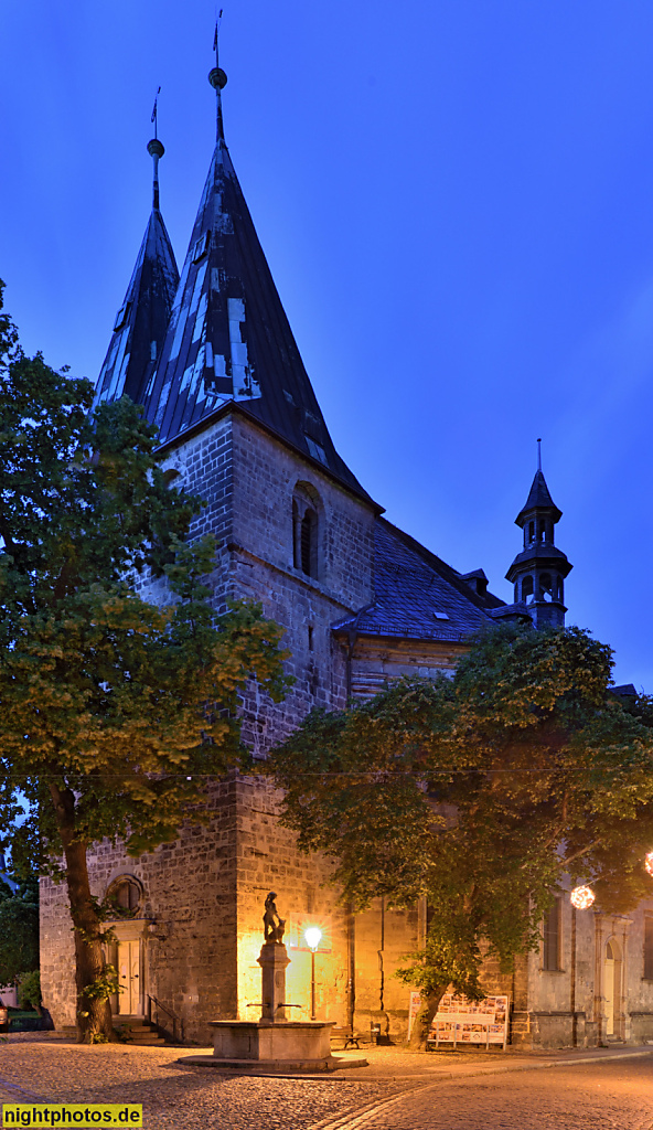 Quedlinburg. Kulturkirche St. Blasii. Erbaut bis 1222. Umbau 1267 zu Basilika. Umbau 1711-1715 in Barock. Leerstand 1952-1990. Restauriert mit Deutscher Stiftung Denkmalschutz