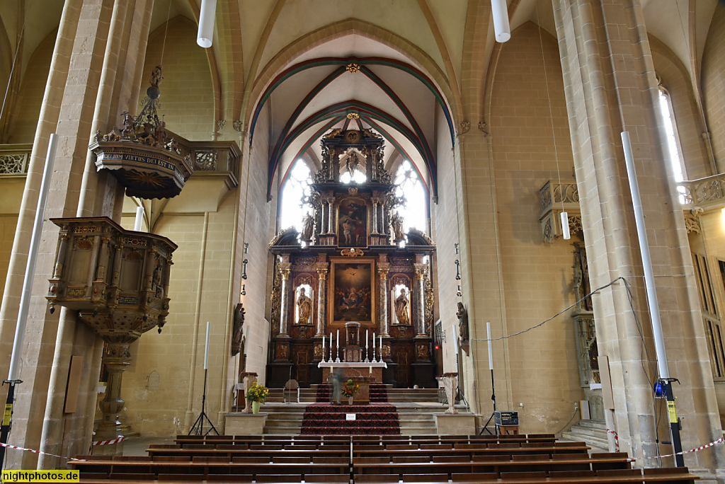 Erfurt. Severikirche gotisch erbaut 1270-1500 als Hallenkirche auf früherer Kirche. Katholisch. Hochaltar erschaffen ab 1670 von Holzbildhauer Johann Andreas Gröber. Epitaphkanzel von 1576
