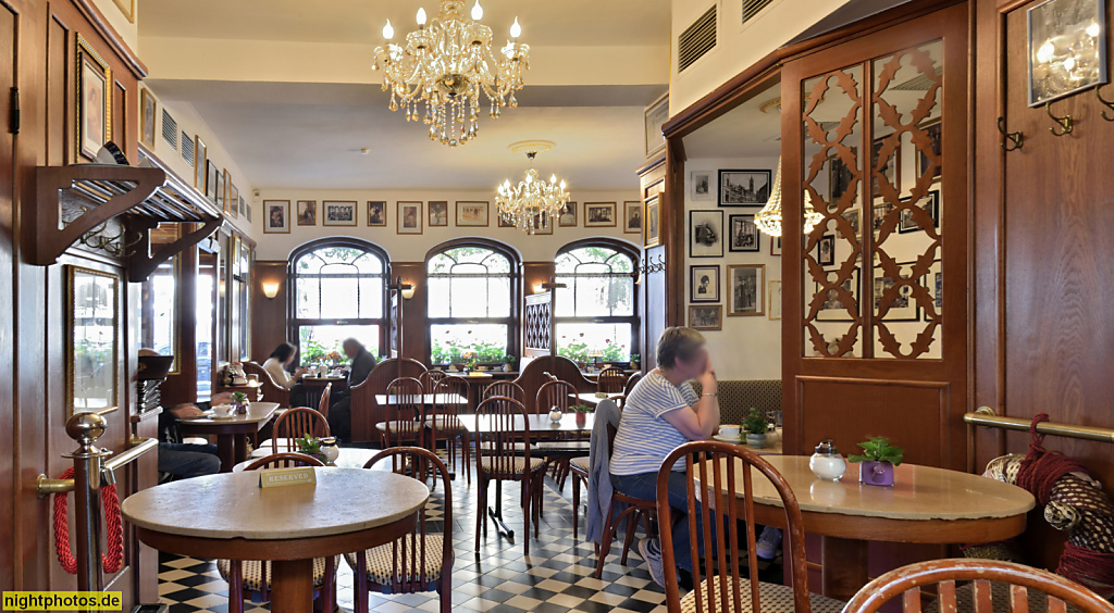 Erfurt. Cafe Rommel. Jugendstil. Gegründet 1912 von Karl Rommel. Neu eröffnet 2019 von Ilir Ymeraj. Johannesstrasse 142