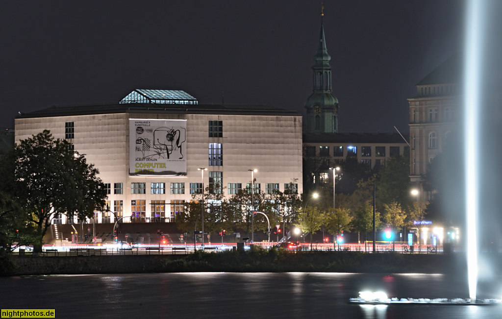 Hamburg. Galerie der Gegenwart in der Hamburger Kunsthalle. Erbaut 1996-1997 von Oswald Mathias Ungers mit Kalksteinfassade und Lichtdach. Glockengiesserwall