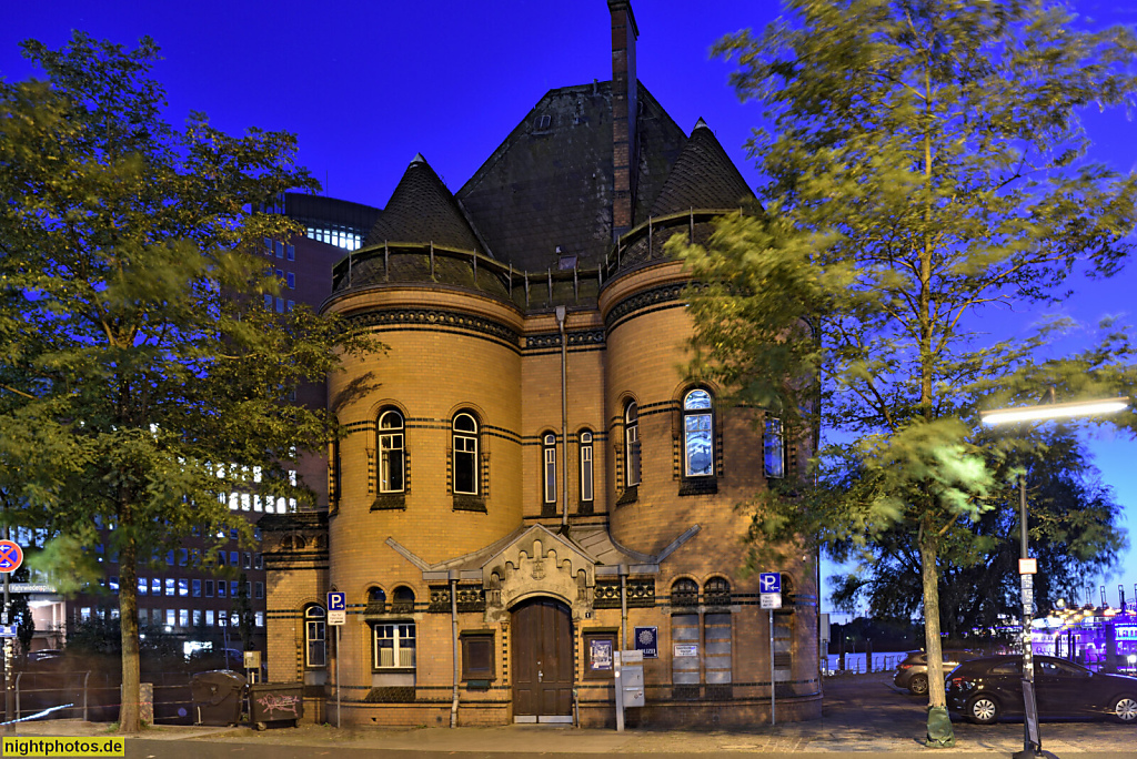Hamburg. Wasserschutzpolizei. Hafenpolizei. Erbaut 1899 als Hafenpolizeiwache 2. Kehrwiederspitze