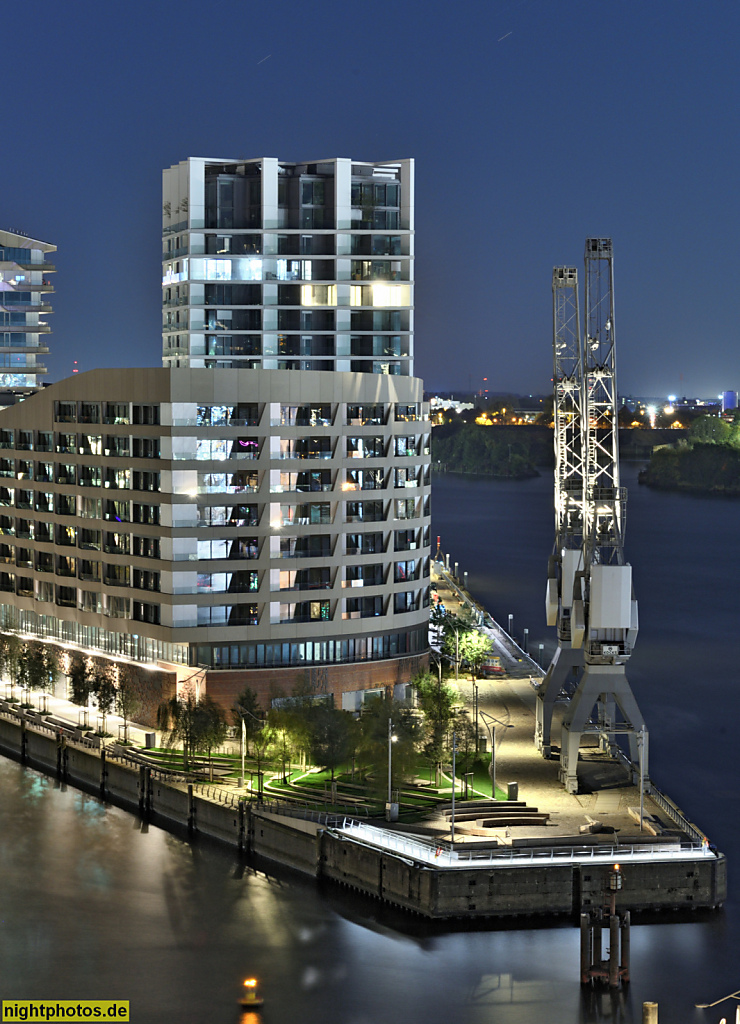 Hamburg. Hafencity. Grasbrookhafen Norderelbe am Strandhöft. Wohn- und Geschäftshaus 'The Bow' erbaut 2023 von léonwohlhage Architekten