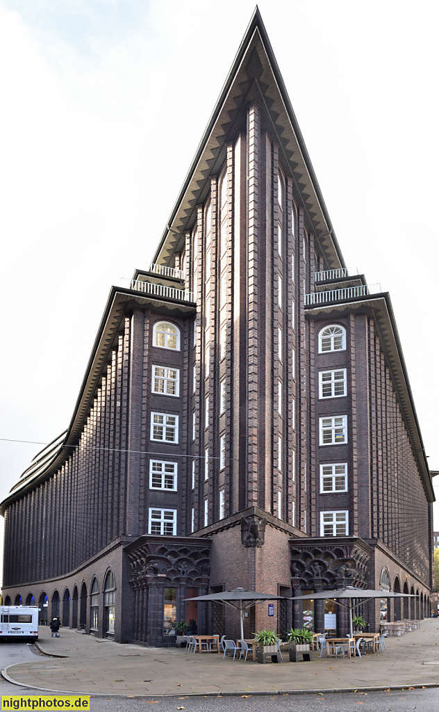 Hamburg. Chilehaus. Erbaut 1922-1924 als Kontorhaus von Fritz Höger für Henry B. Sloman. Backsteinexpressionismus. Burchardplatz 1-2 Burchardstrasse 13 15