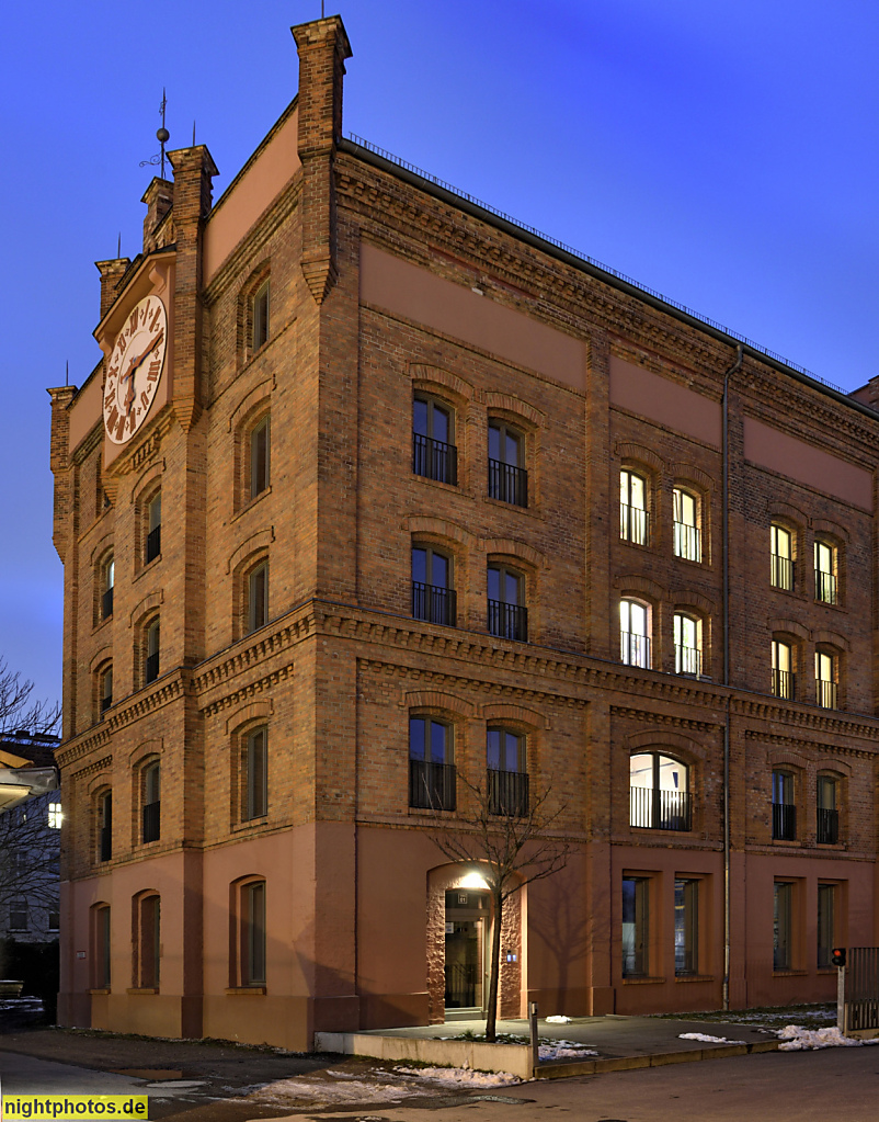 Berlin Weissensee. Wohnhaus durch Umbau 2011-2013. Erbaut 1885-1886 als Sudhaus der Sternecker Brauerei für Rudolf Sternecker. Berliner Allee 121