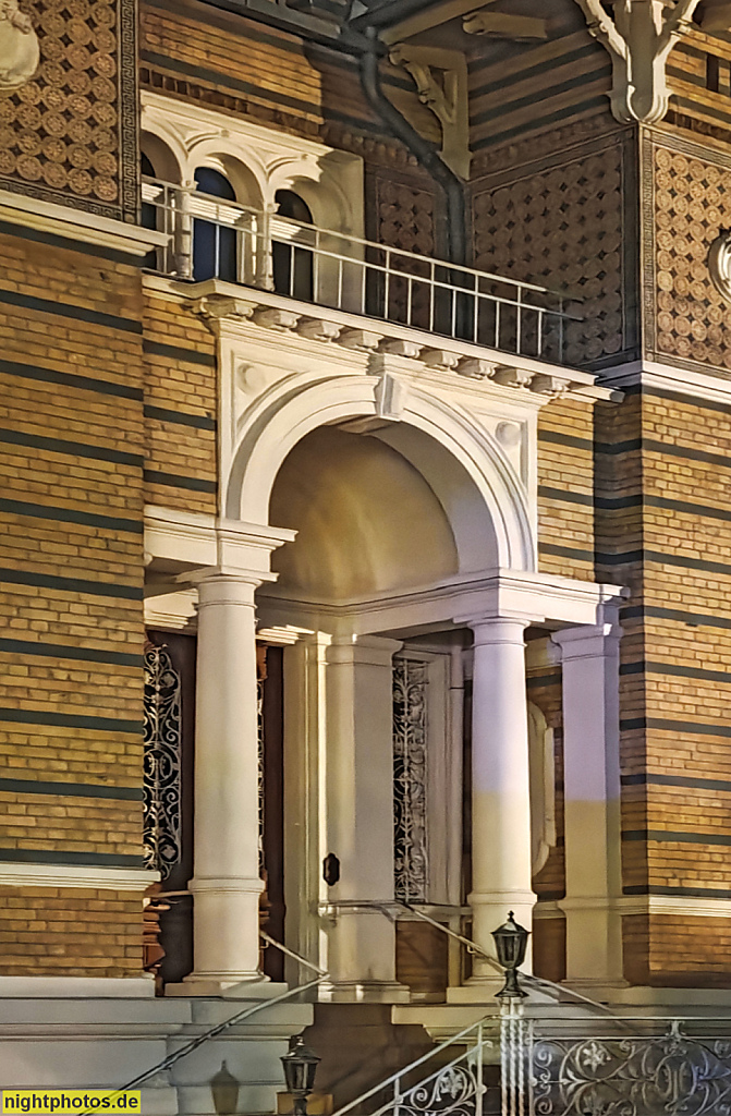 Berlin Lichterfelde. Villa Holzhüter erbaut 1875 von Paul Fingerling für Kaufmann und Majolikafabrikant Theodor Holzhüter. Curtiusstrasse 10