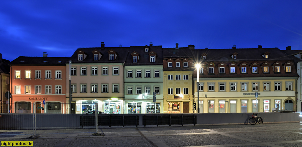 Bamberg. Randbebauung Maximiliansplatz. Fleischstrasse 9-17. Mansarddach mit Giebelgauben