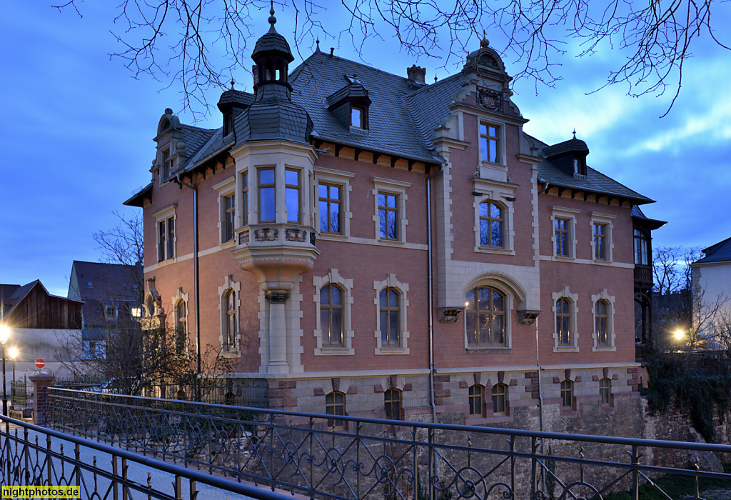 Naumburg. Villa an der Thainburgbrücke. Erbaut um 1890 von Maurermeister Eduard Burckhardt in Historismus. Marienmauer 18