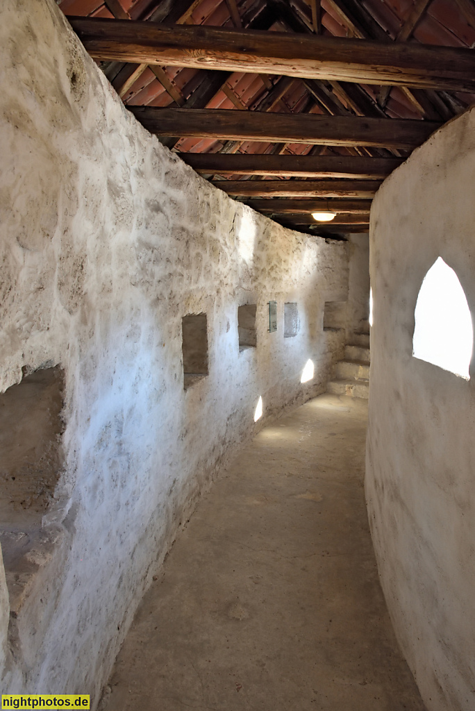 Naumburg. Marientor als Teil der Stadtmauer seit 1287. Doppeltoranlage in Bauform einer Barbakane seit 1446. Wehrgang