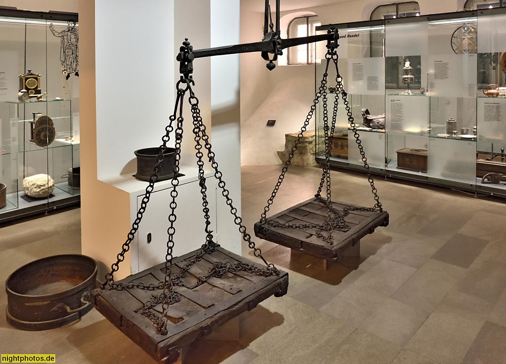 Naumburg. Stadtmuseum Hohe Lilie. Erbaut im 13. Jhdt als Bürgerhaus. Erweitert 1532. Historische Waage