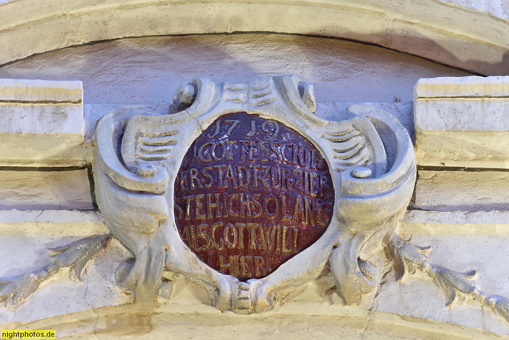 Naumburg. Haus 'Goldener Hirsch'. Wohn- und Geschäftshaus. Klassizstisch. Laut Inschrift erbaut 1719. Salzstrasse 43